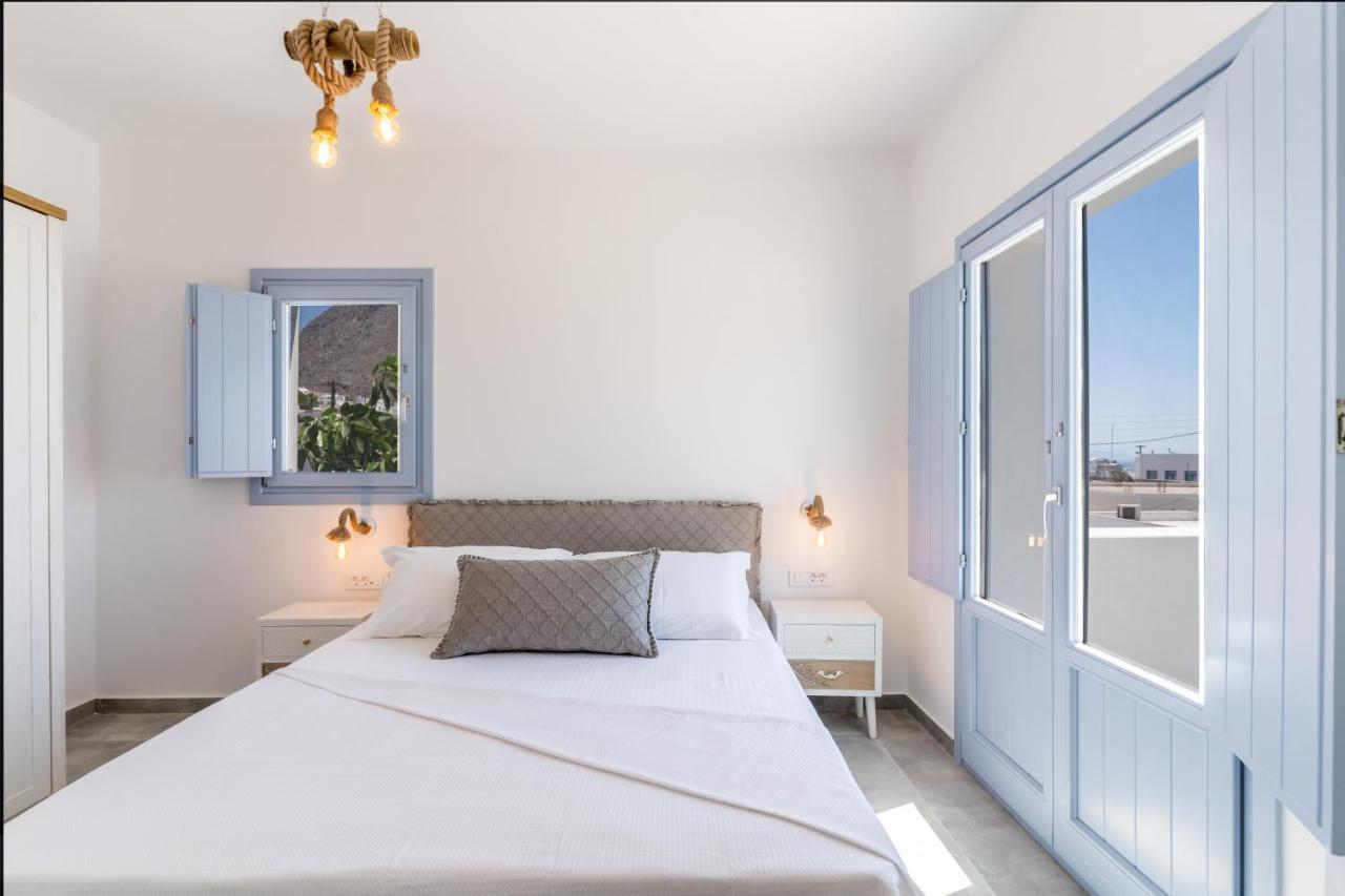 Santorossa Luxury Villas Emporio  Экстерьер фото