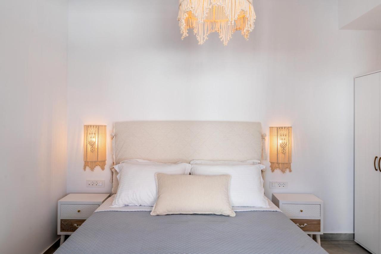 Santorossa Luxury Villas Emporio  Экстерьер фото