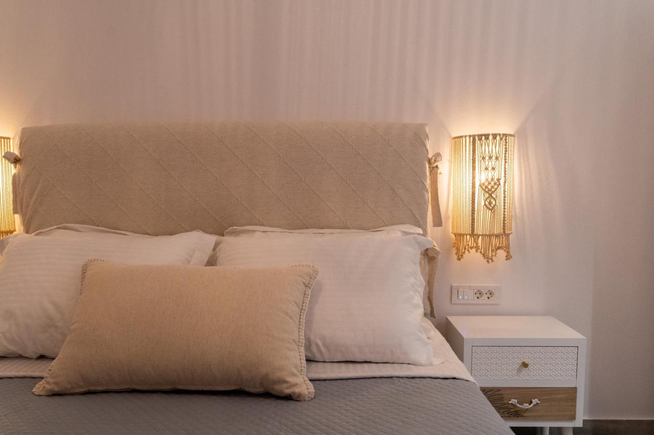 Santorossa Luxury Villas Emporio  Экстерьер фото