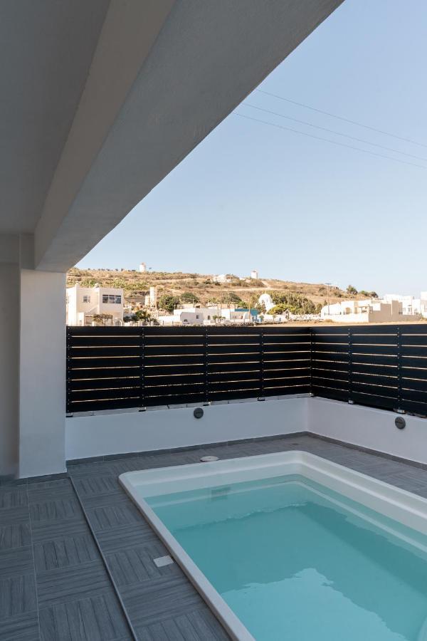 Santorossa Luxury Villas Emporio  Экстерьер фото