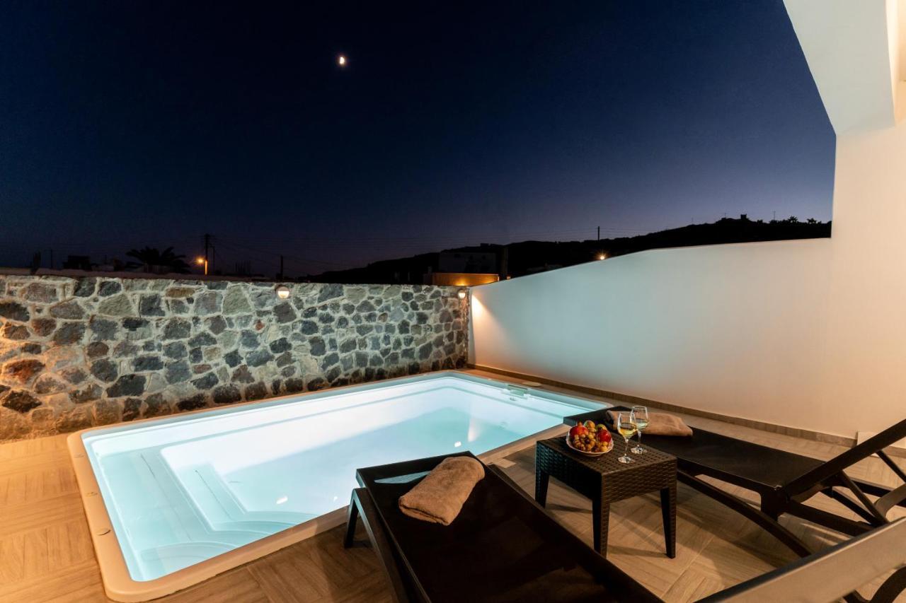 Santorossa Luxury Villas Emporio  Экстерьер фото